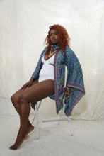 Load image into Gallery viewer, Dreamcatcher Kimono Short Bungalow
