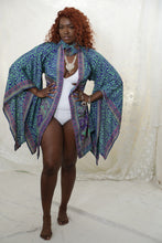 Load image into Gallery viewer, Dreamcatcher Kimono Short Bungalow
