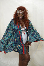 Load image into Gallery viewer, Dreamcatcher Kimono You Are Water
