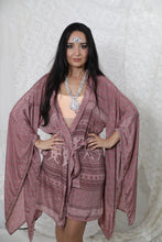 Load image into Gallery viewer, Dreamcatcher Kimono Short Romance
