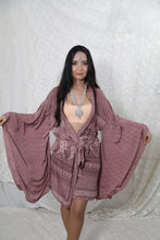 Load image into Gallery viewer, Dreamcatcher Kimono Short Romance
