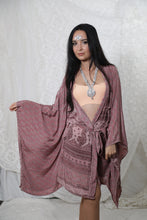 Load image into Gallery viewer, Dreamcatcher Kimono Short Romance
