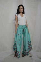 Load image into Gallery viewer, Dreamcatcher Pants Fresco
