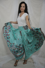 Load image into Gallery viewer, Dreamcatcher Pants Fresco
