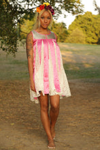 Load image into Gallery viewer, Boutique Dress Rhia Pink
