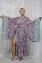 Load image into Gallery viewer, Dreamcatcher Kimono Paisley XL
