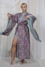 Load image into Gallery viewer, Dreamcatcher Kimono Paisley XL
