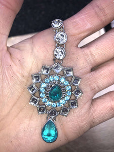 Surprise Maharani Head Piece (we will pick the colour)